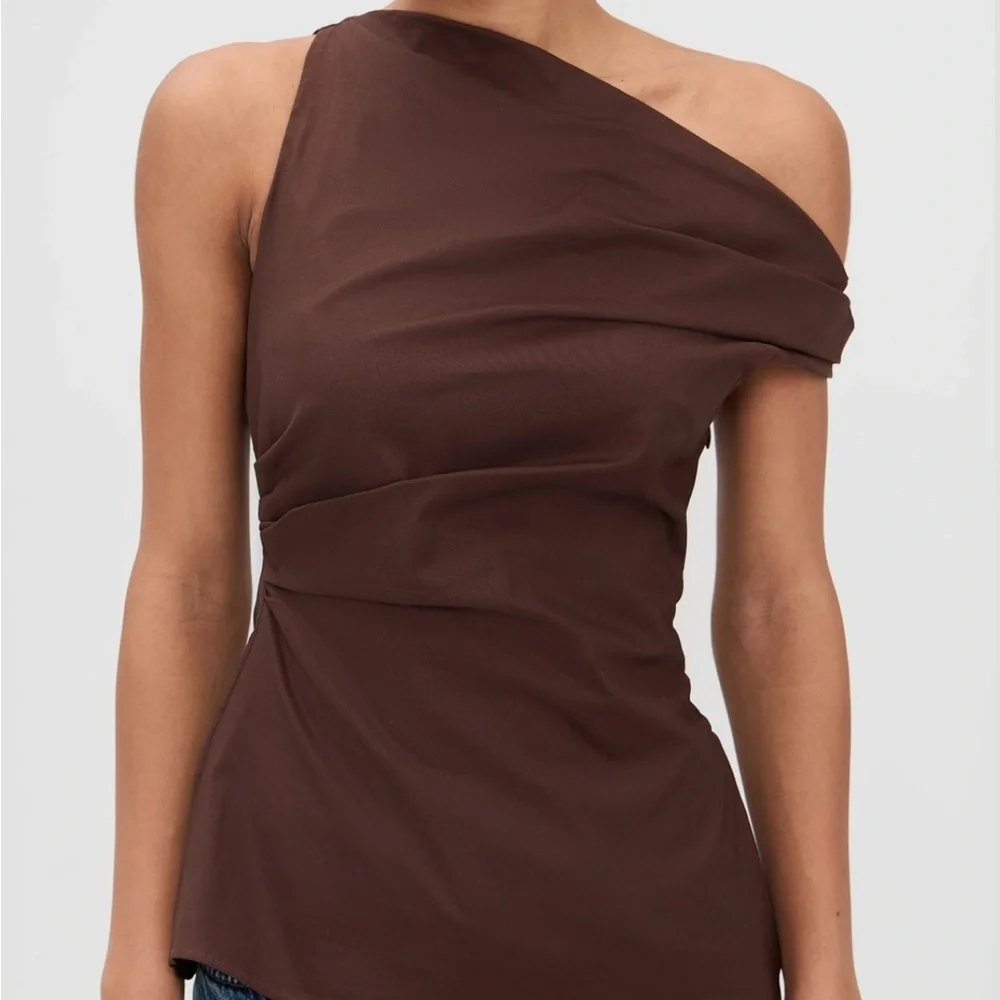 Elegant Brown One-Shoulder Top - Picture 3 of 8